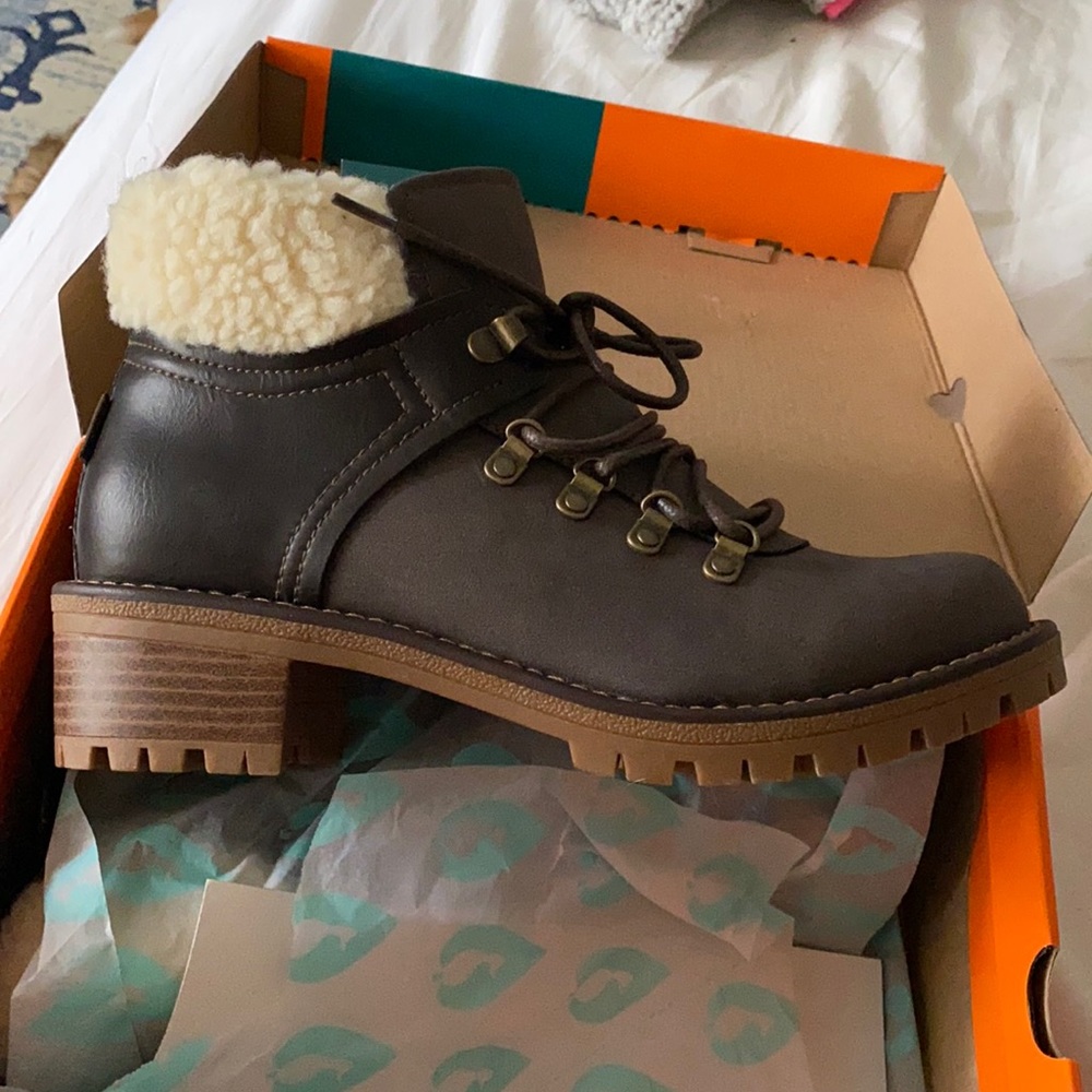 Sporto hiking boot size 9
